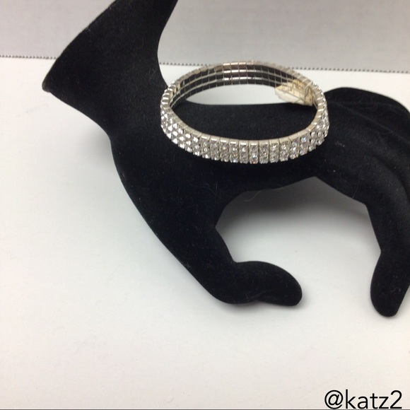 BT Jeweled Clear Rhinestone 3-Row Expansion Bracelet - Picture 4 of 8